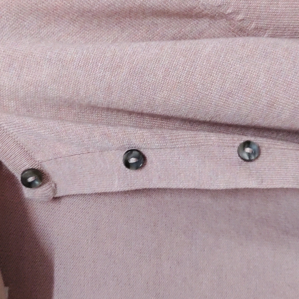 H&M Sweater/Cardigan - Picture 6 of 6